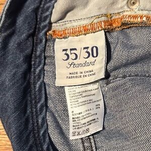 Tommy Bahama standard cut men’s jeans 35” waist 30” length